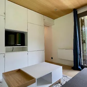 Renove Avec Terrasse Sud Idealement Situe Appartement