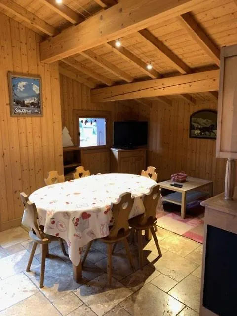 Appartement 6 Personnes, Combloux, Parking 0*, Combloux France